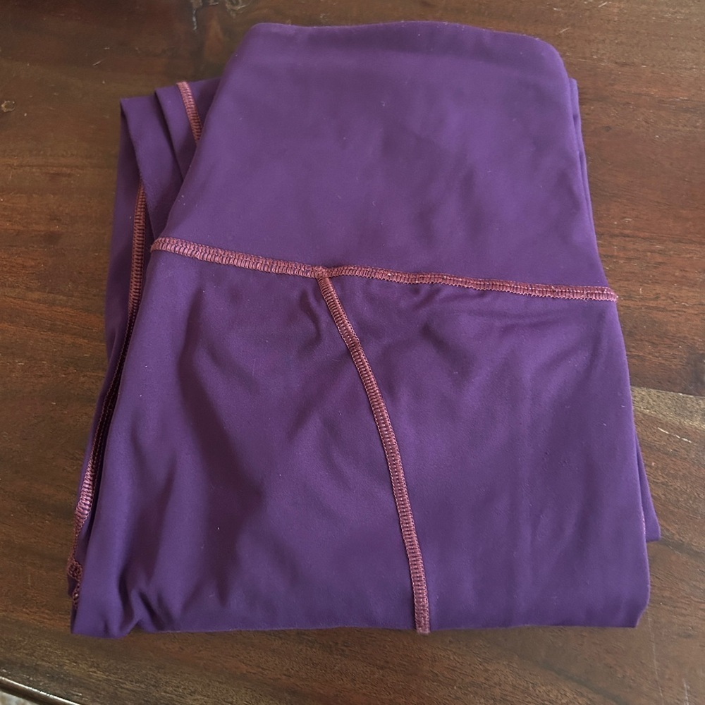 Lululemon Like Nothing HR Tights Sz 4 25” Inseam - Picture 2 of 8